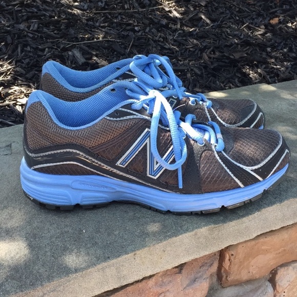 new balance 490 running shoes